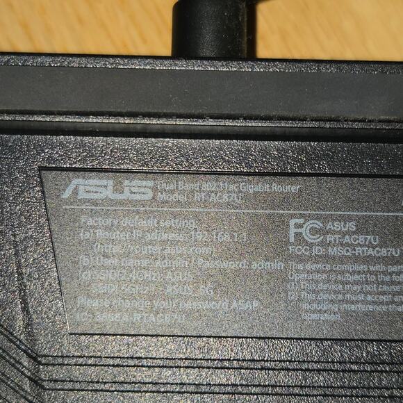 ASUS RT-AC87U AC2400 4x4 Dual Band Wireless Wi-Fi Gigabit Router 2.4GHz 5.0GHz - Picture 6 of 6